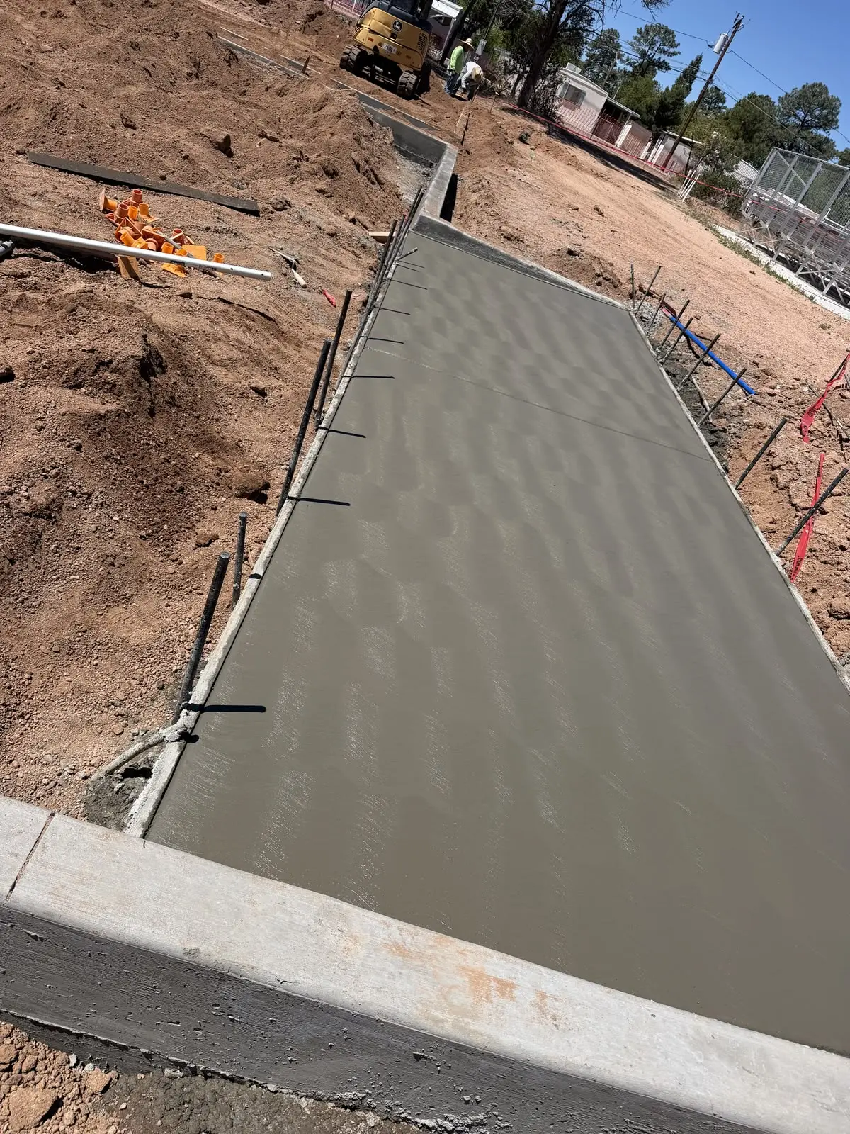 Calçadas e áreas externas executado com concreto usinado